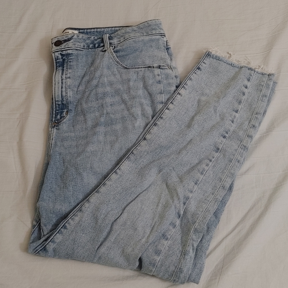 A&F Curve Love High Rise Super Skinny Ankle Jean